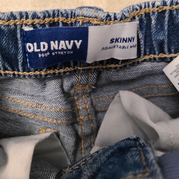 Old Navy Toddler Jeans - Picture 5 of 7